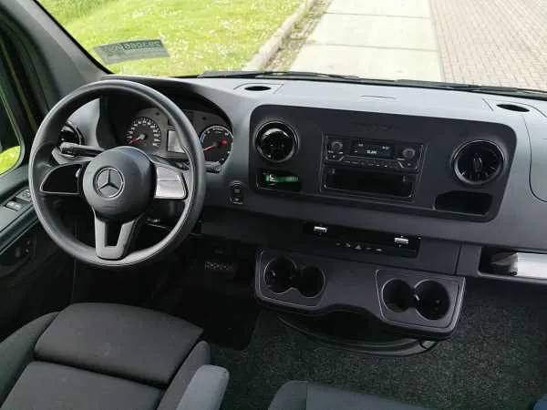 Mercedes-Benz Sprinter 312 eSprinter Image 7